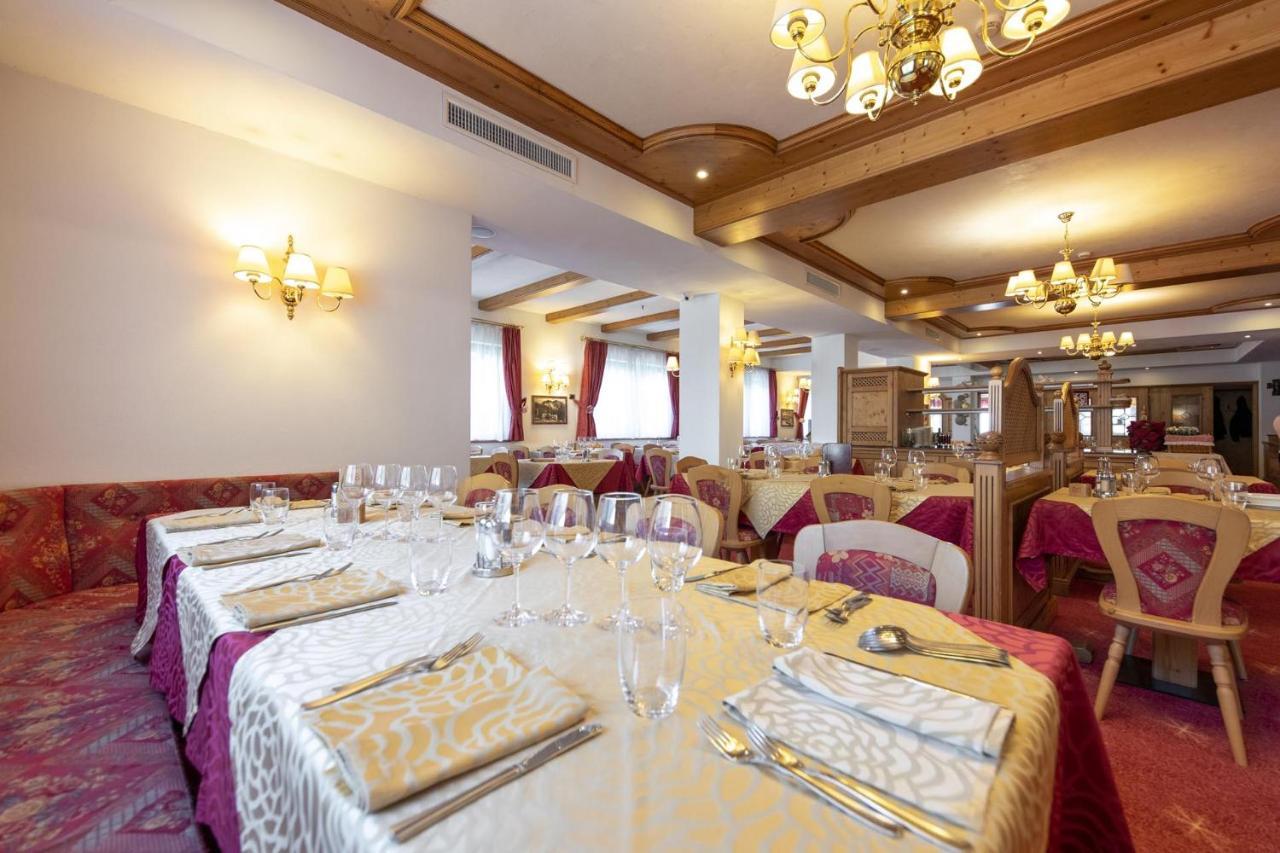 Hotel Cristallo Canazei Esterno foto