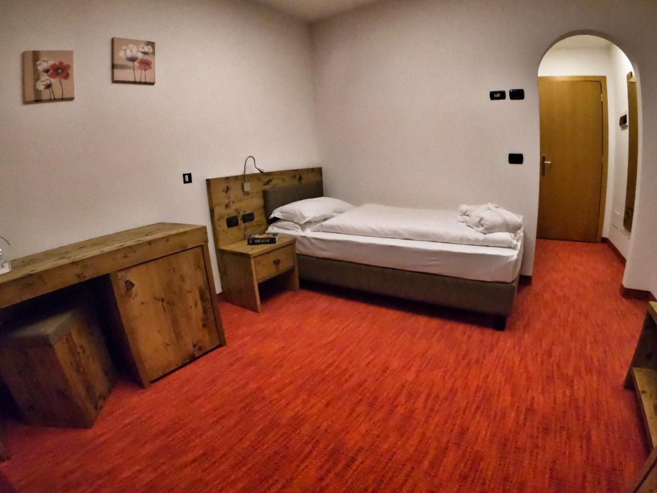 Hotel Cristallo Canazei Esterno foto